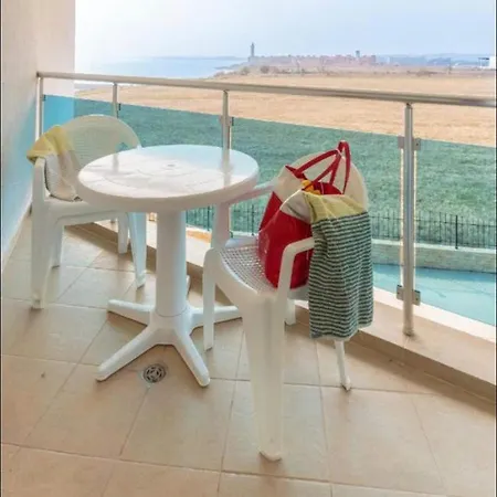 Apartmán Impeccable 1-Bed Apartment In Aheloy Acheloj