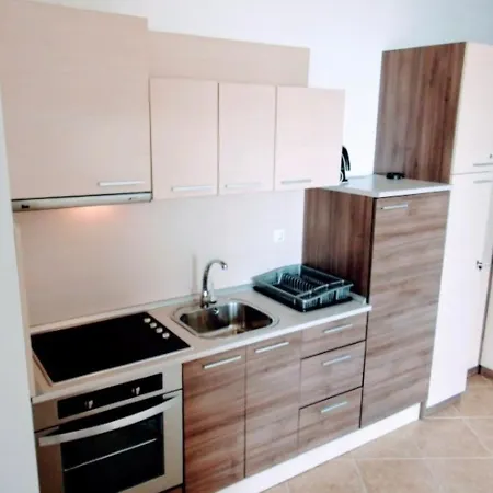 Impeccable 1-Bed Apartment In Aheloy