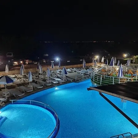 Impeccable 1-Bed Apartment In Aheloy Apartmán *